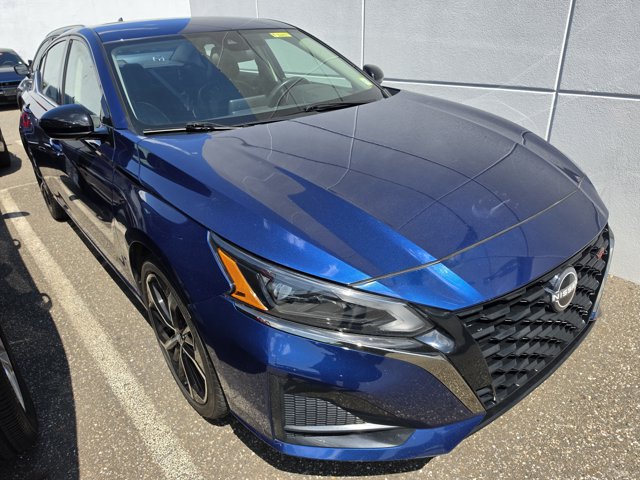Used 2024 Nissan Altima 2.5 SR