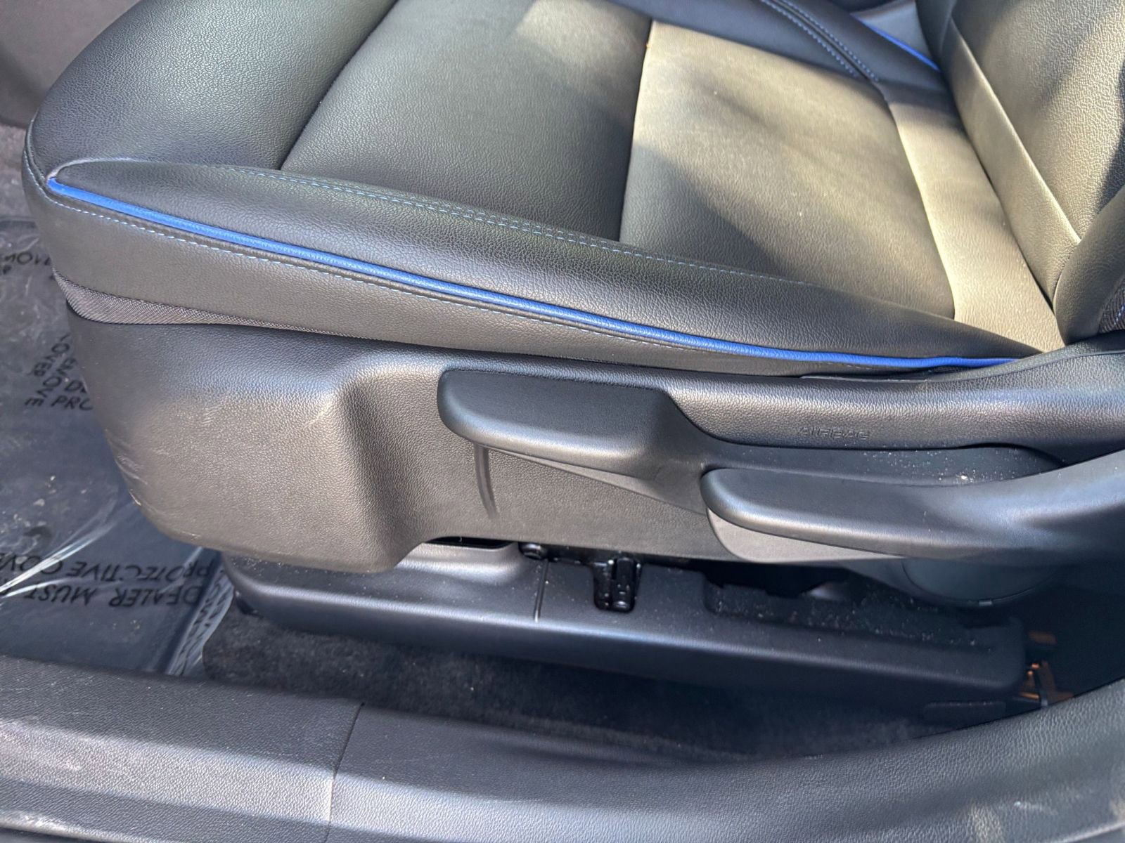 Used 2025 Buick Envista Sport Touring image 23