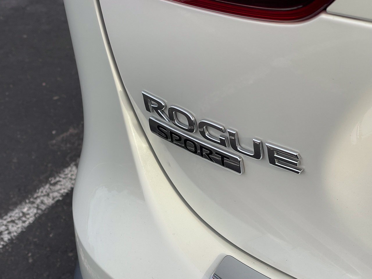 Used 2021 Nissan Rogue Sport SV FWD image 7