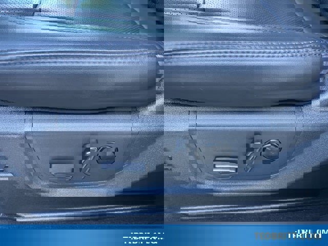 Used 2024 Ford Expedition XLT image 43