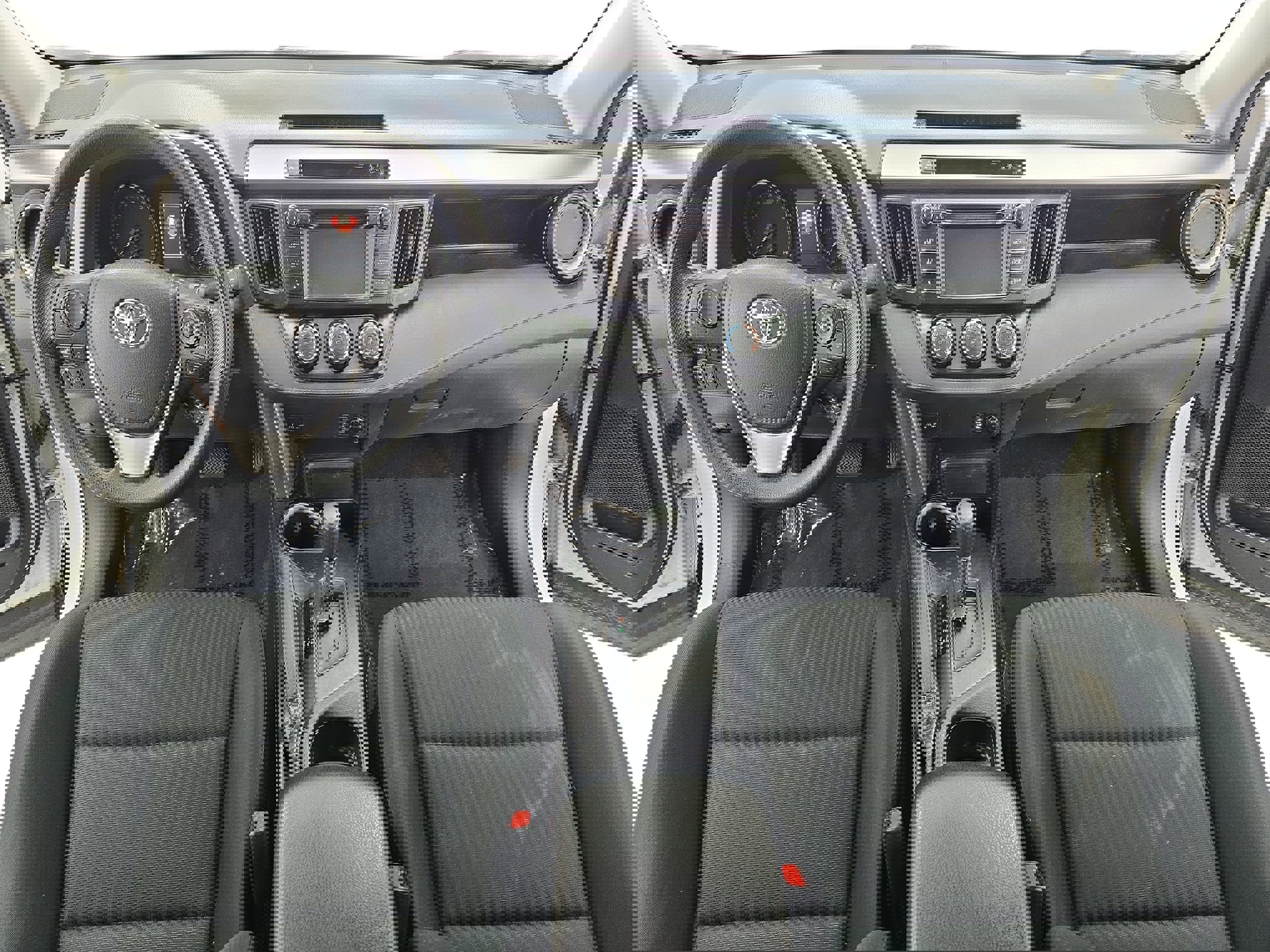 Used 2018 Toyota RAV4 LE image 9