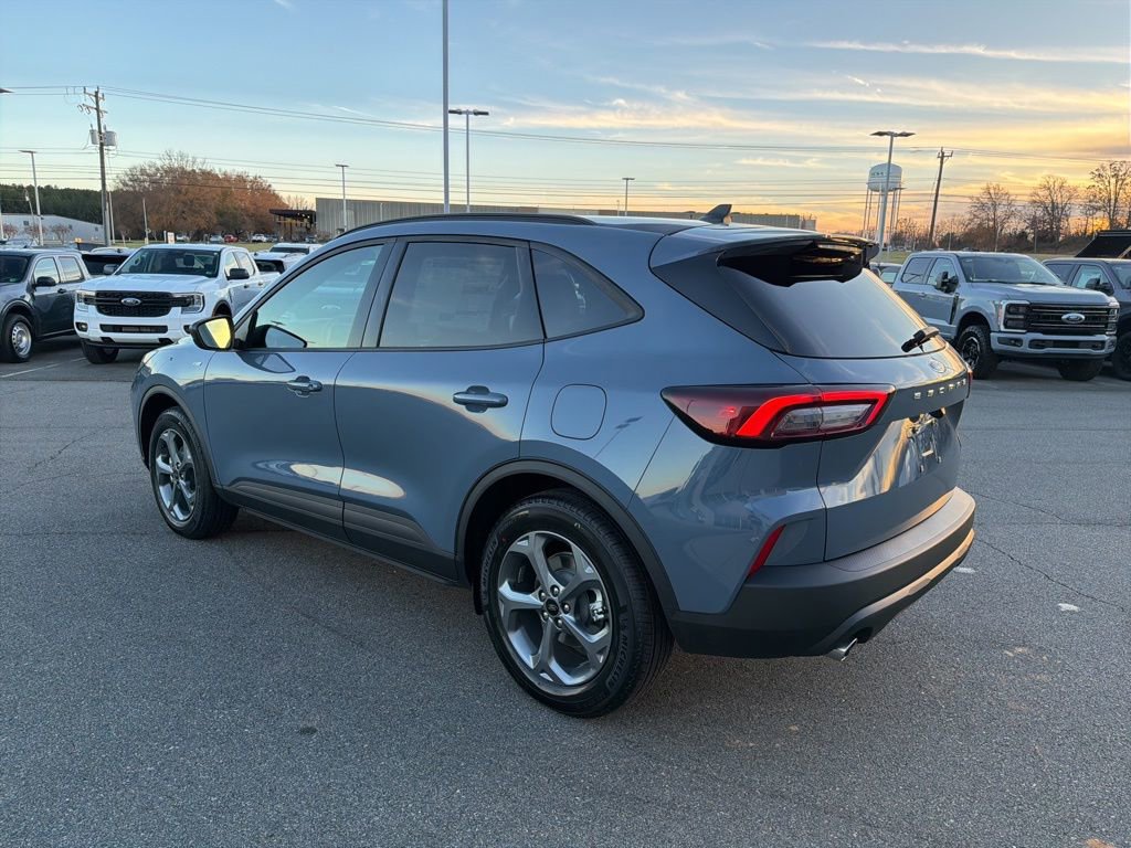New 2026 Ford Escape ST-Line image 5