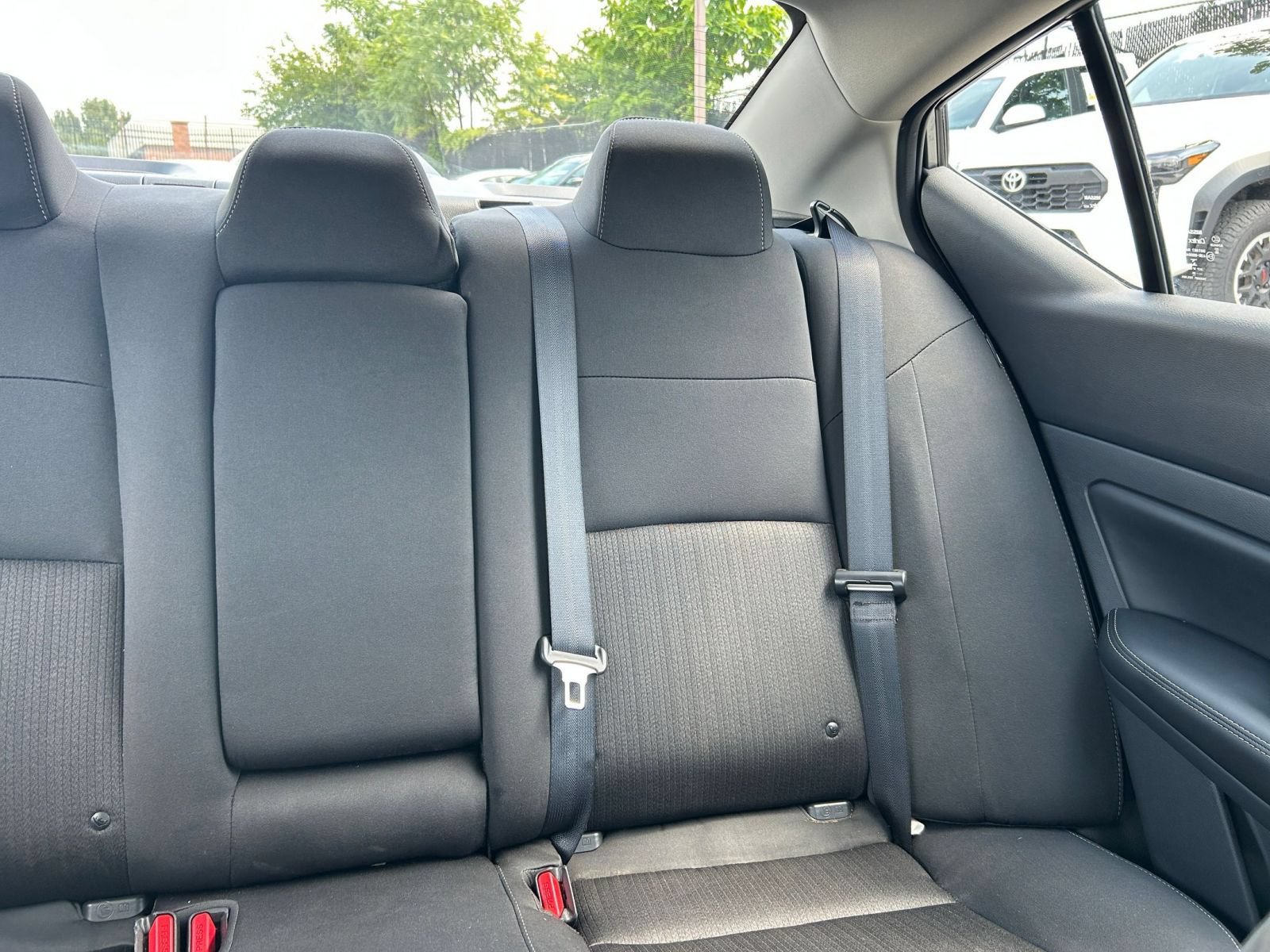 Used 2025 Nissan Altima 2.5 SV FWD image 27