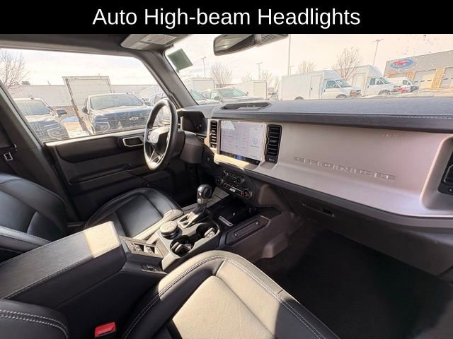 Used 2025 Ford Bronco Outer Banks image 16