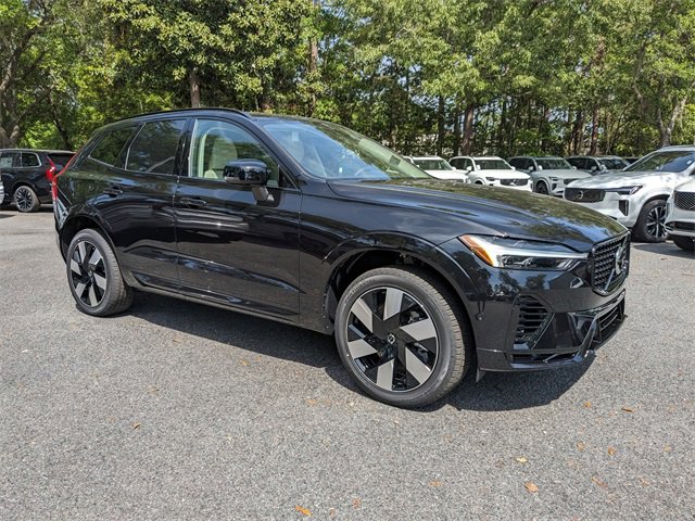 New 2025 Volvo XC60 T8 Plus w/ Climate Package image 2
