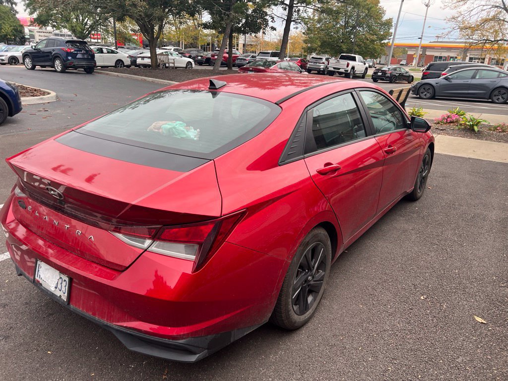 Used 2021 Hyundai Elantra SEL w/ Convenience Package FWD image 6
