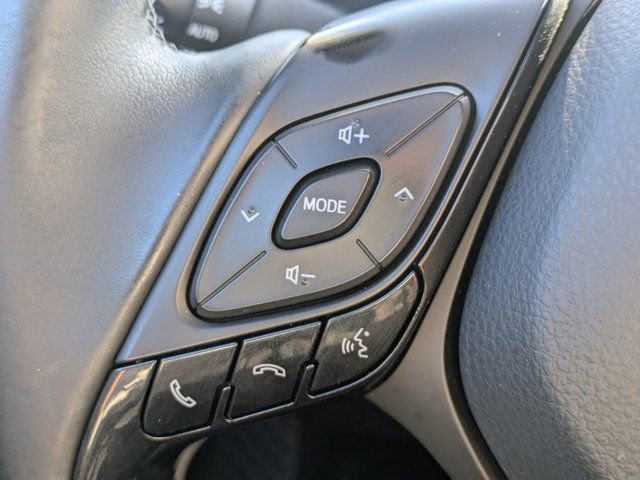 Used 2018 Toyota C-HR XLE image 18