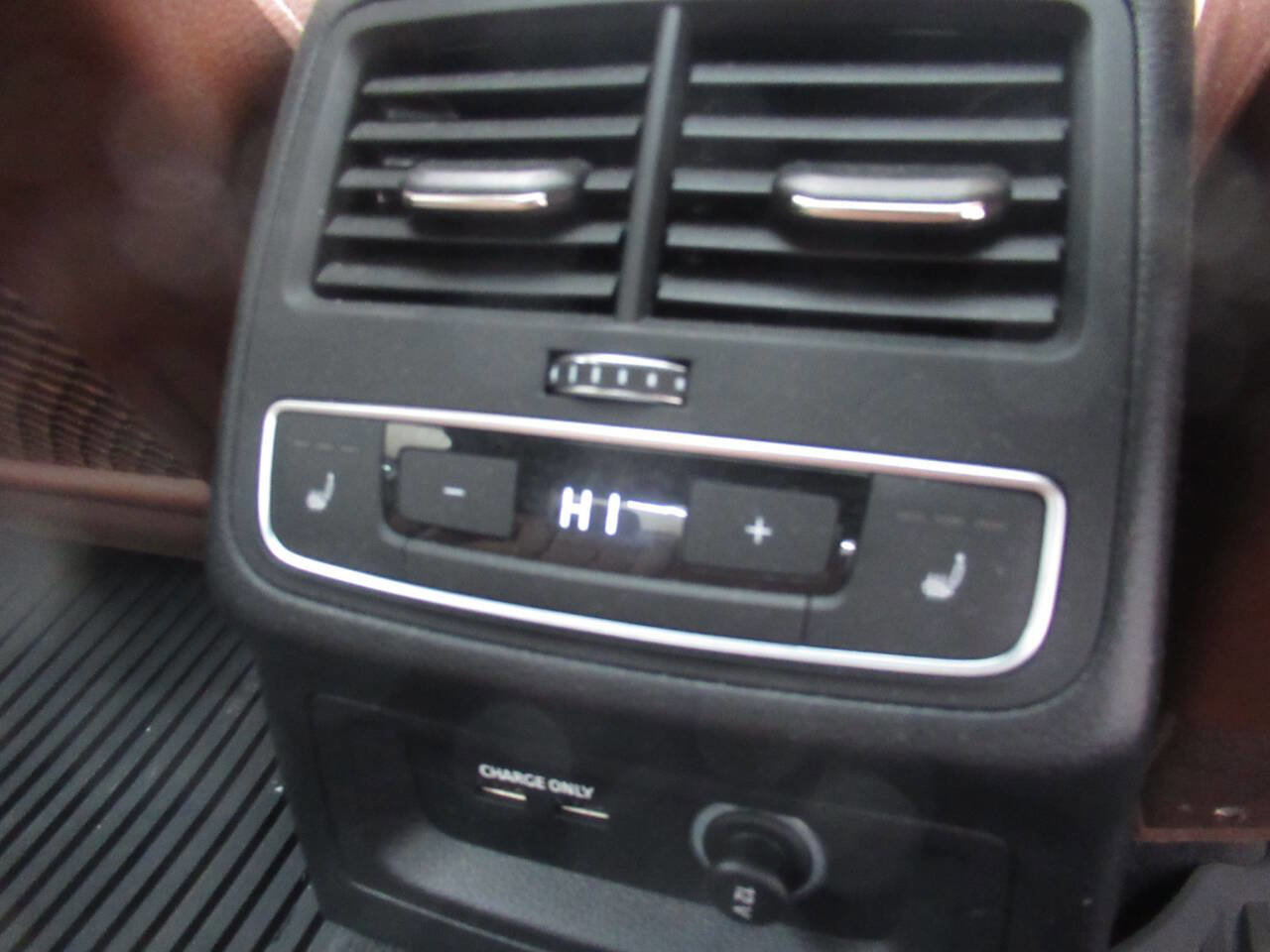 Used 2019 Audi A4 2.0T Premium Plus w/ Premium Plus Package image 11