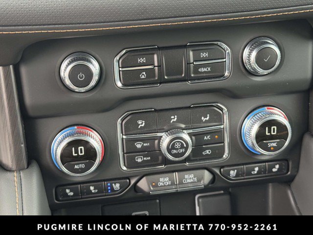 Used 2024 GMC Yukon AT4 w/ AT4 Premium Plus Package AWD/4WD image 33