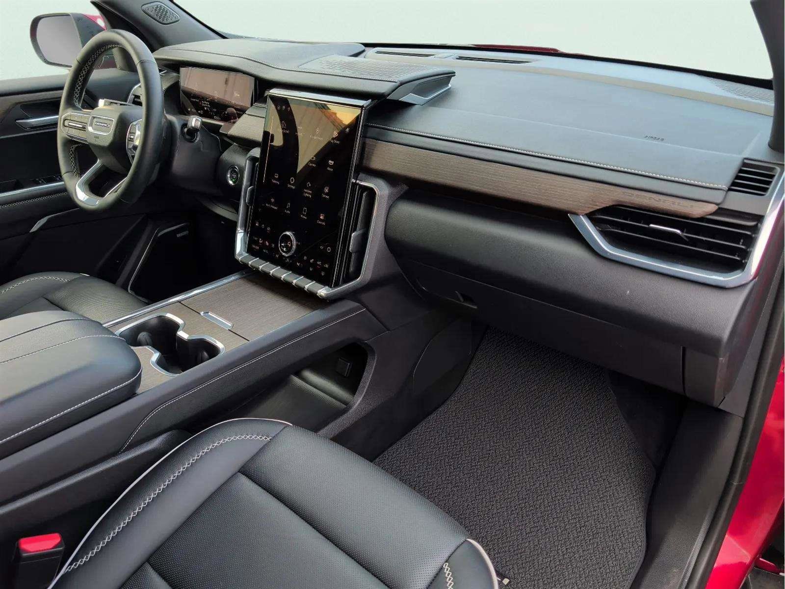 Used 2025 GMC Acadia Denali image 24