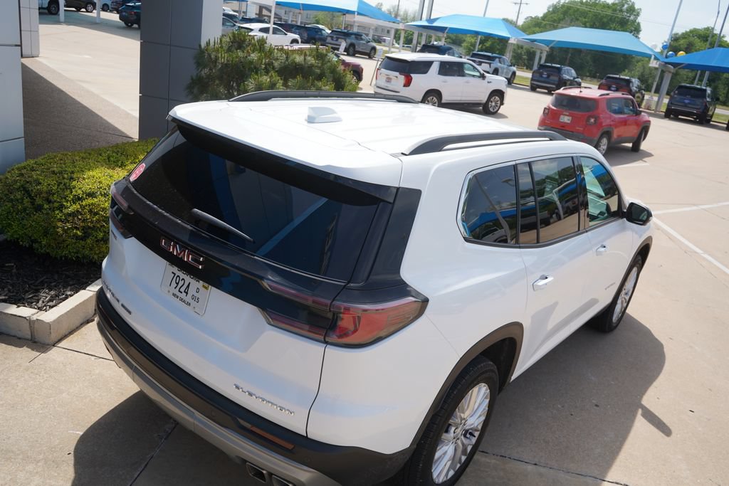 Used 2026 GMC Acadia Elevation w/ Elevation Premium Package AWD/4WD image 14