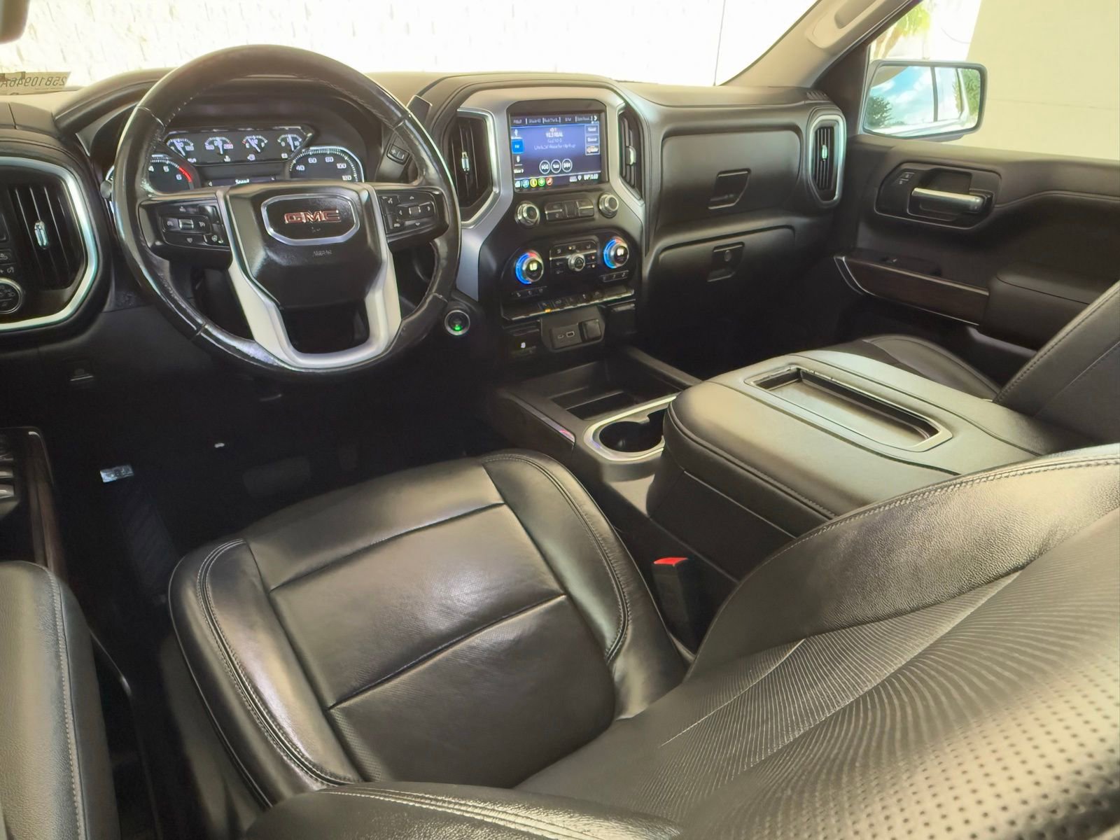 Used 2019 GMC Sierra 1500 SLT w/ SLT Premium Package image 31