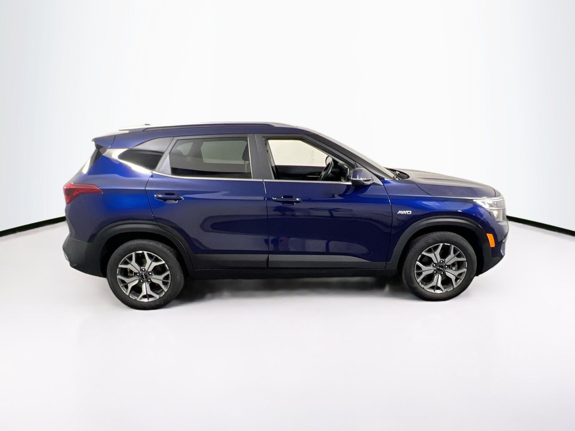 Used 2023 Kia Seltos EX AWD/4WD image 4