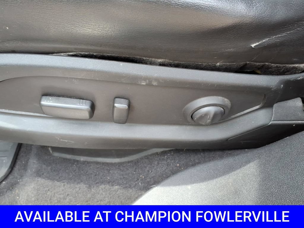 Used 2013 Chevrolet Traverse LTZ FWD image 12