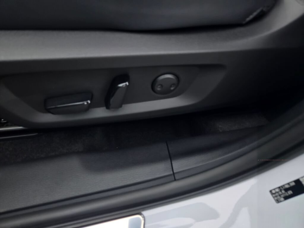 New 2027 Mitsubishi Outlander LE AWD/4WD image 16