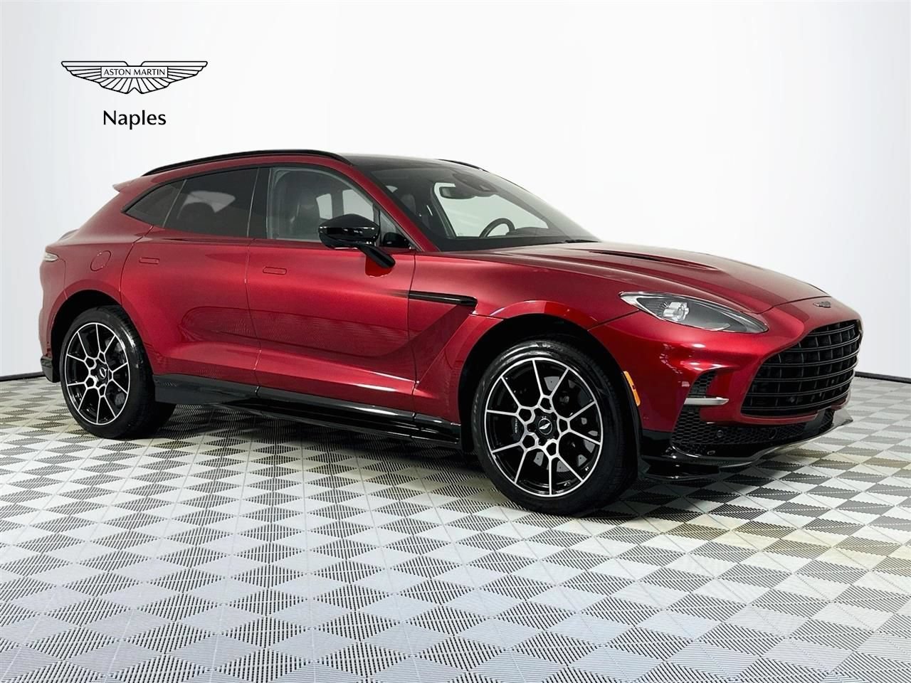 Used 2023 Aston Martin DBX 707 AWD/4WD image 1
