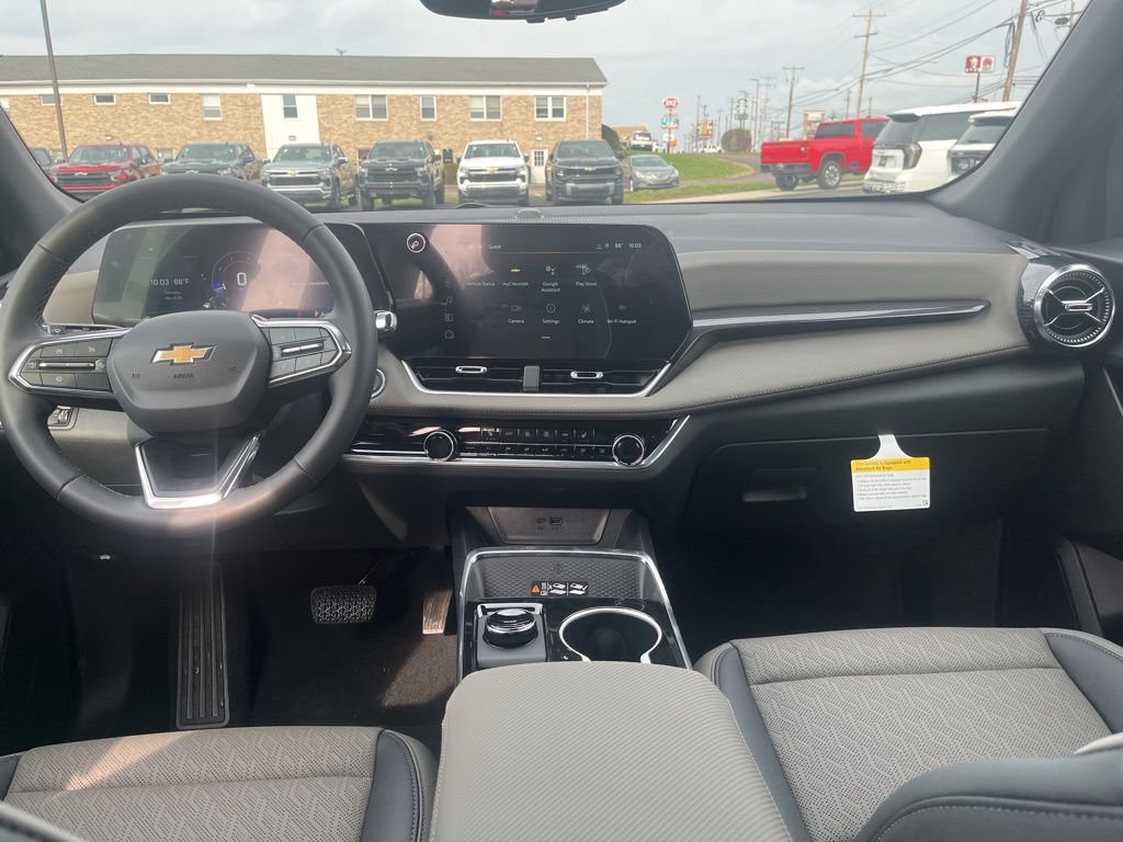 New 2026 Chevrolet Equinox LT w/ Convenience Package II FWD image 30