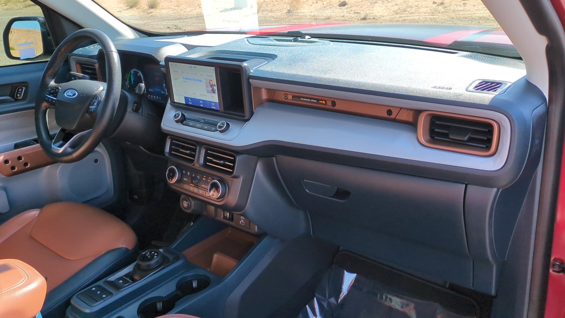 Used 2022 Ford Maverick Lariat w/ Lariat Luxury Package FWD image 33