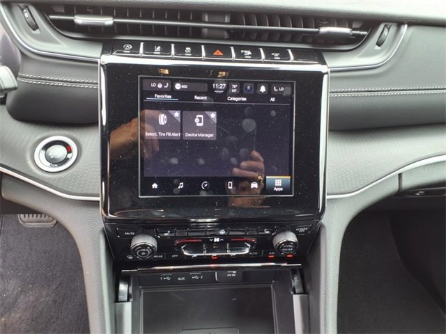 New 2025 Jeep Grand Cherokee L Altitude image 15