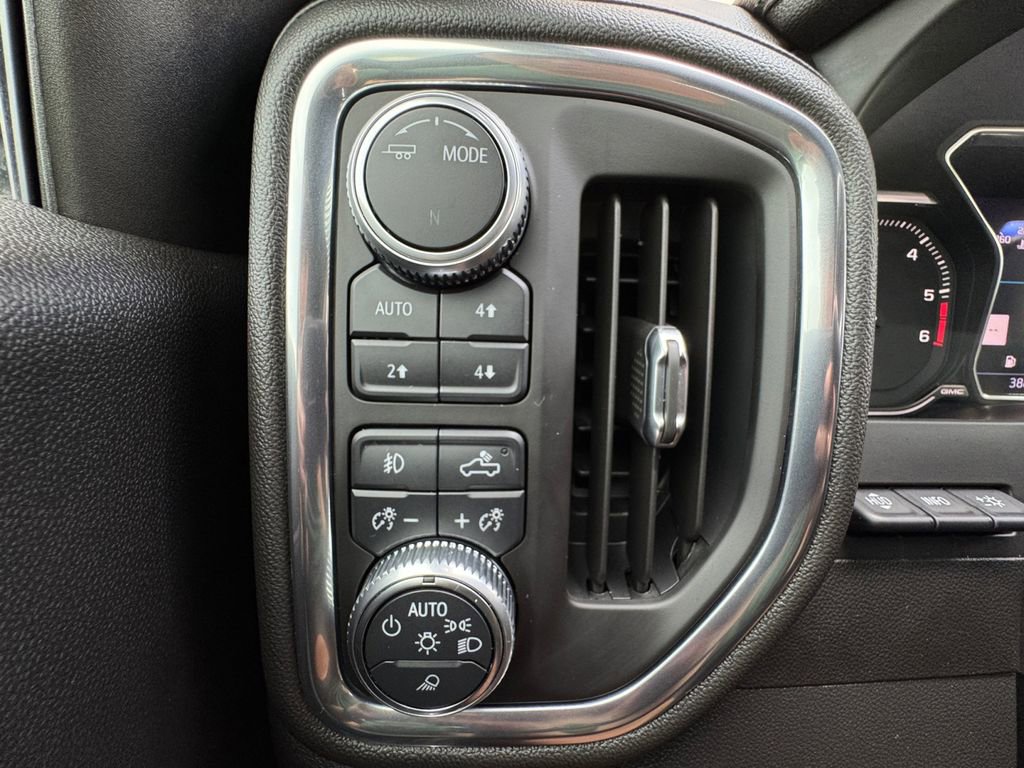 Used 2020 GMC Sierra 1500 AT4 w/ AT4 Premium Package image 28