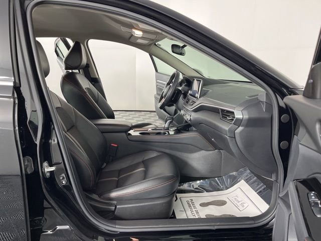 Used 2025 Nissan Altima 2.5 SR image 39