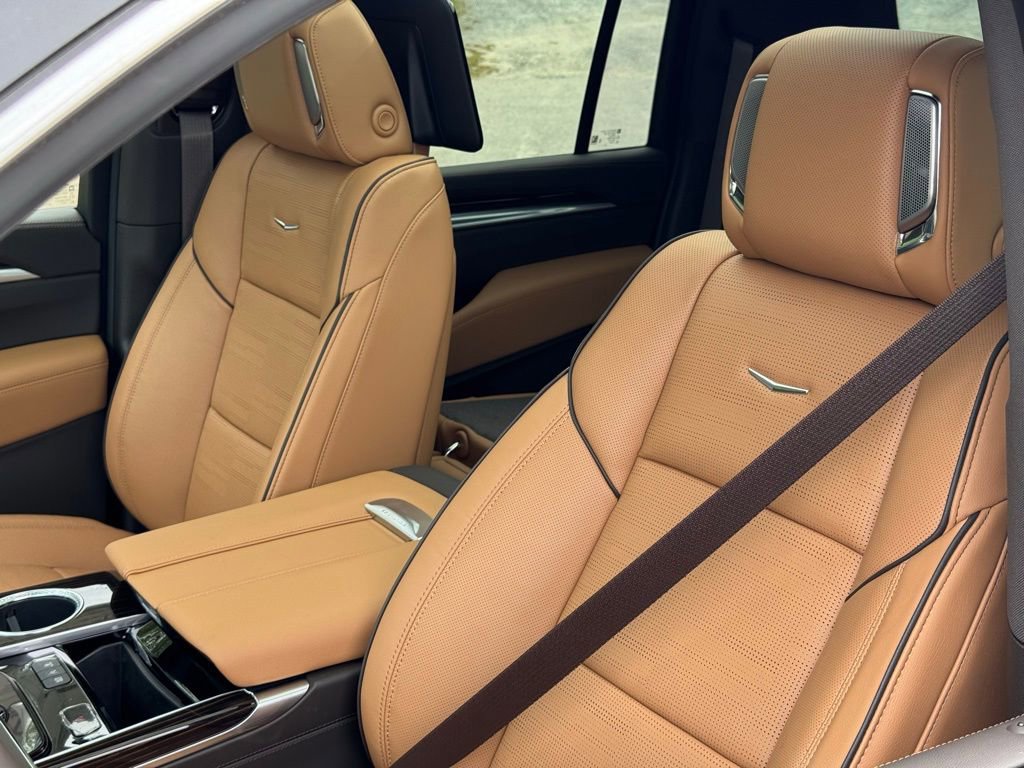 New 2026 Cadillac Escalade ESV Luxury w/ Touring Package image 15