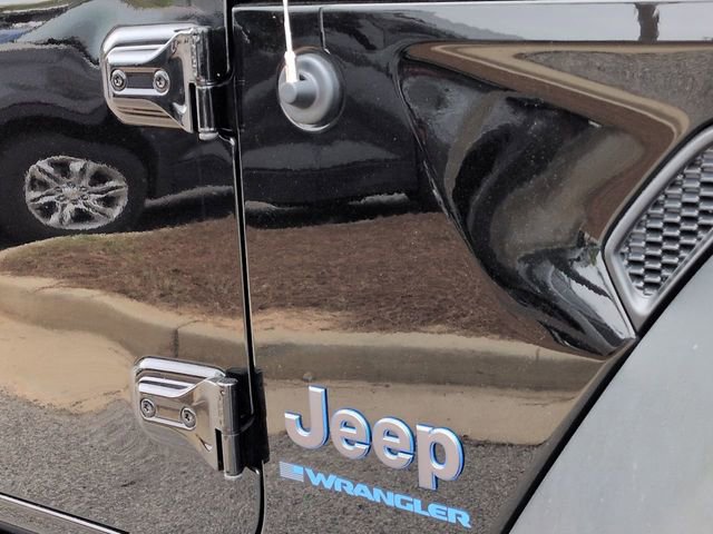 Certified 2023 Jeep Wrangler Unlimited w/ Cold Weather Group AWD/4WD image 14