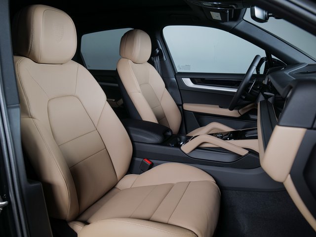 New 2026 Porsche Cayenne AWD/4WD image 11