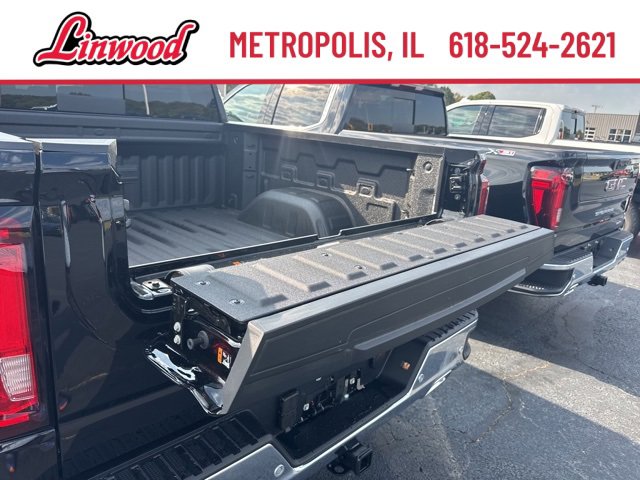 New 2026 GMC Sierra 1500 SLT w/ SLT Premium Plus Package image 4