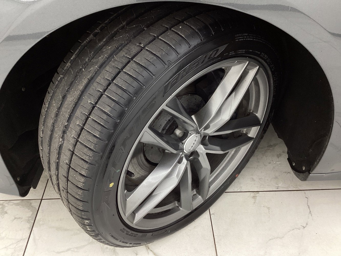 Used 2013 Audi S8 image 49