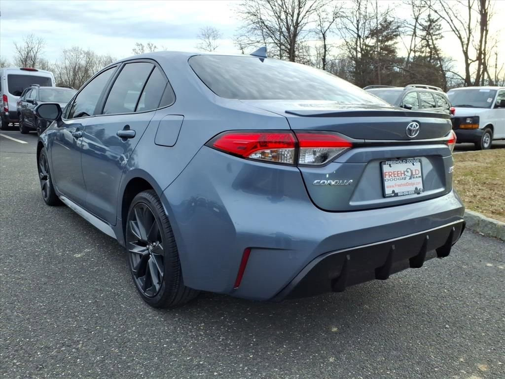 Used 2024 Toyota Corolla SE FWD image 4