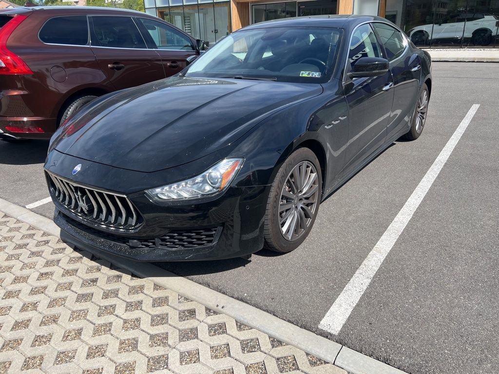 Used 2020 Maserati Ghibli S Q4 AWD/4WD image 2