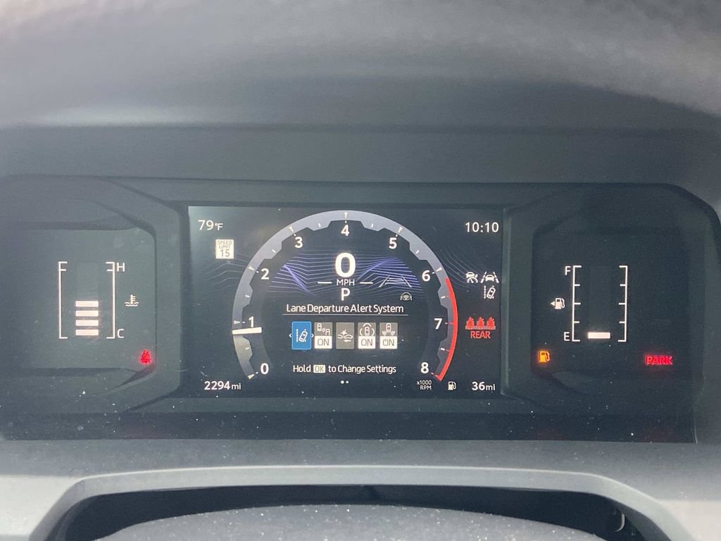 Used 2025 Toyota Tacoma SR5 AWD/4WD image 25
