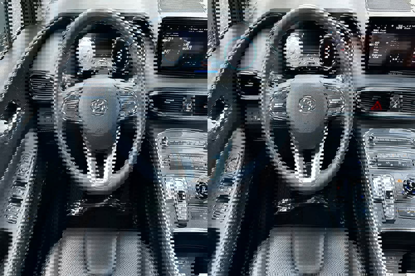 Used 2023 Hyundai Santa Fe SEL w/ Premium Package image 15