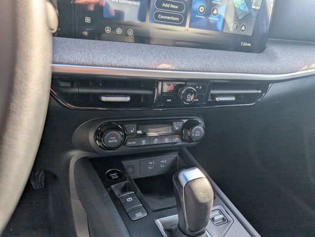 New 2026 Nissan Kicks SV image 22