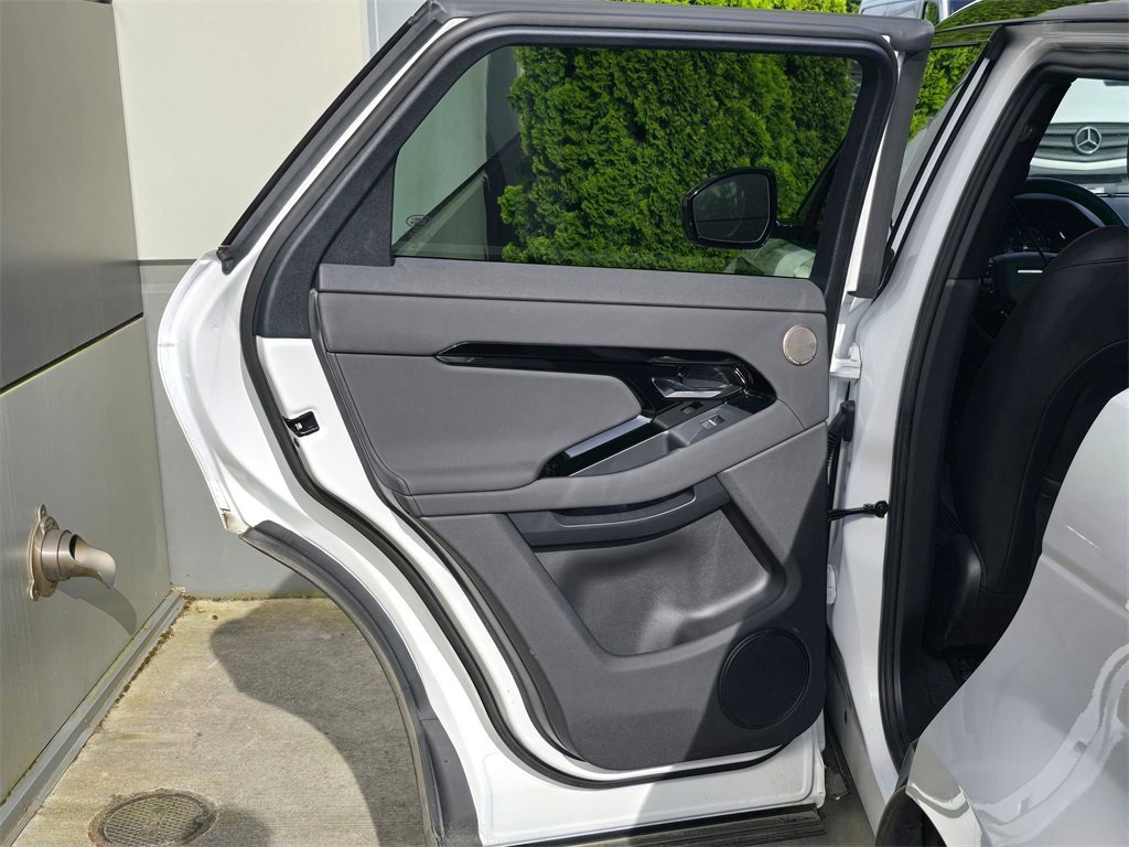 Used 2024 Land Rover Range Rover Evoque Dynamic SE image 24