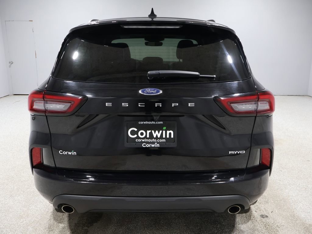 Used 2024 Ford Escape ST-Line image 3