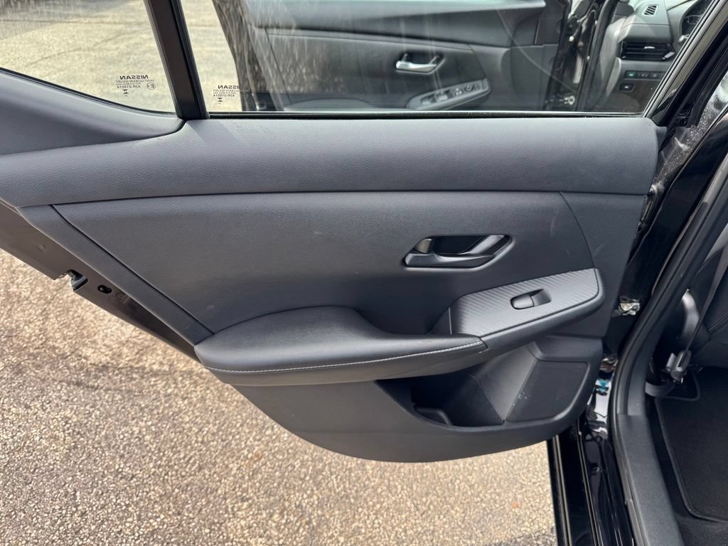 Used 2025 Nissan Sentra SV FWD image 21