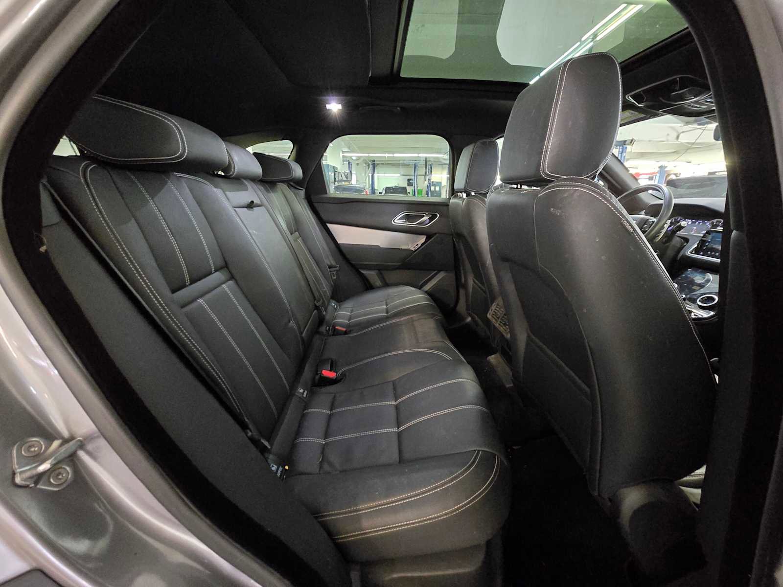 Used 2023 Land Rover Range Rover Velar R-Dynamic S AWD/4WD image 12