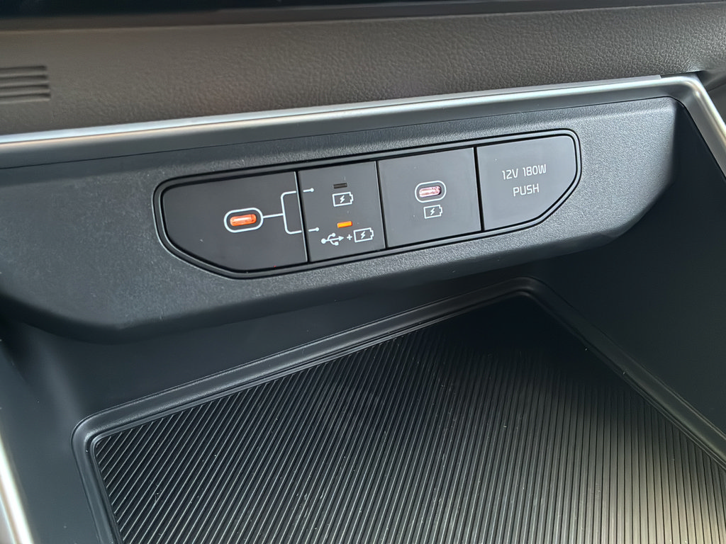 New 2026 Kia Carnival FWD image 37