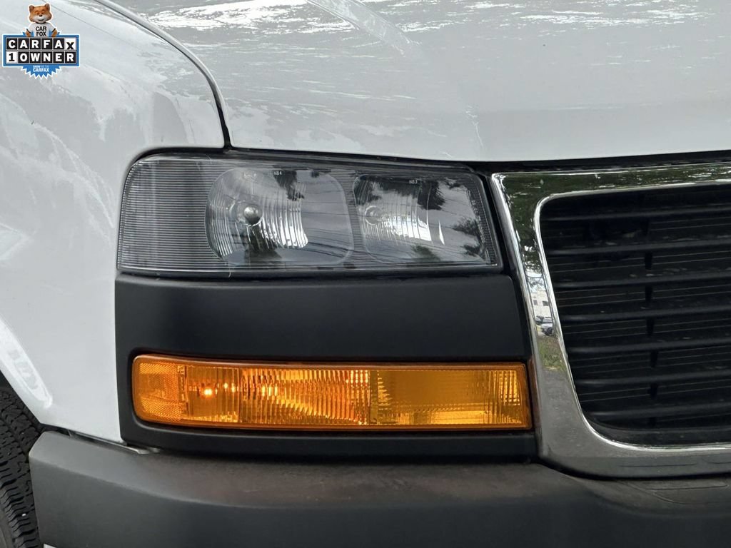 Used 2025 GMC Savana 2500 w/ Driver Convenience Package RWD image 8