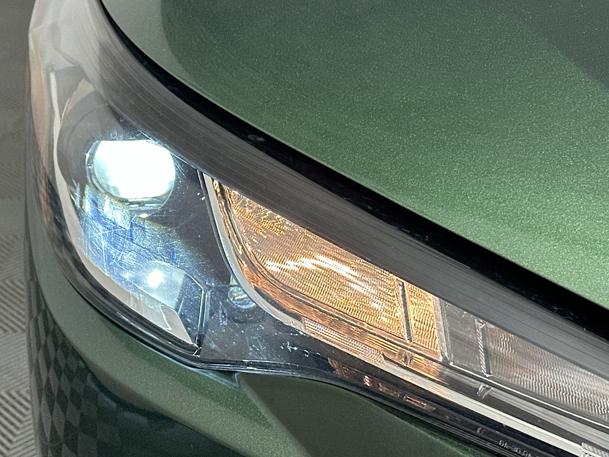 Used 2025 Toyota Corolla Cross LE image 9