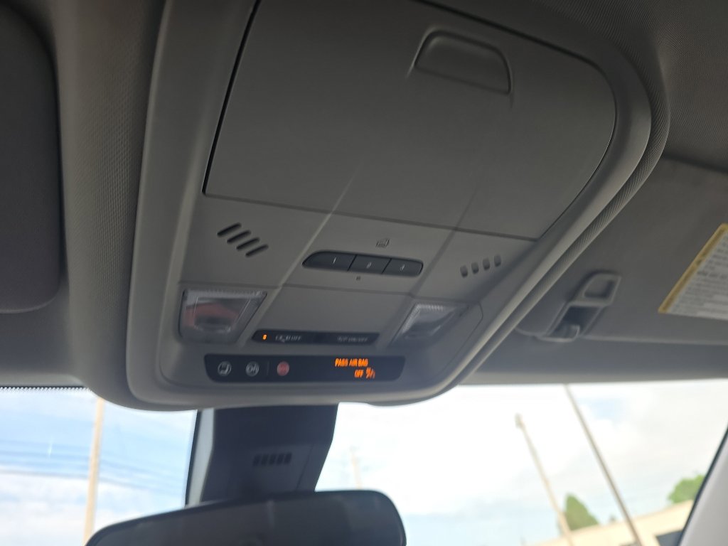 Used 2021 Chevrolet Equinox LT AWD/4WD image 32