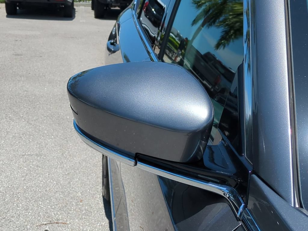 Certified 2025 Acura MDX FWD w/ Technology Package image 12