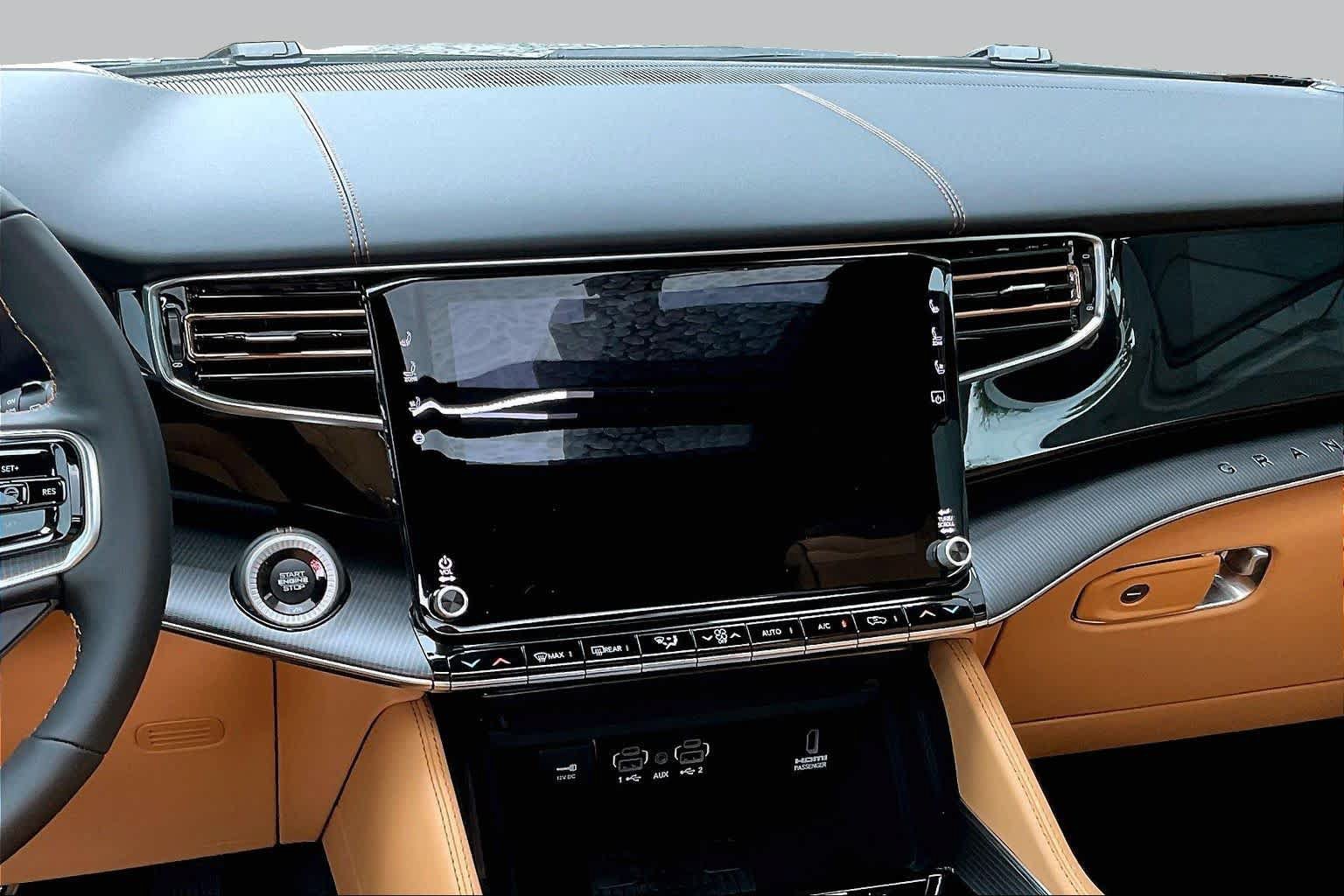 New 2026 Jeep Grand Wagoneer Summit AWD/4WD image 12