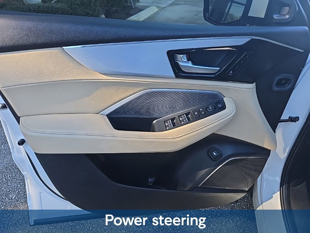 Used 2025 Acura MDX FWD image 18