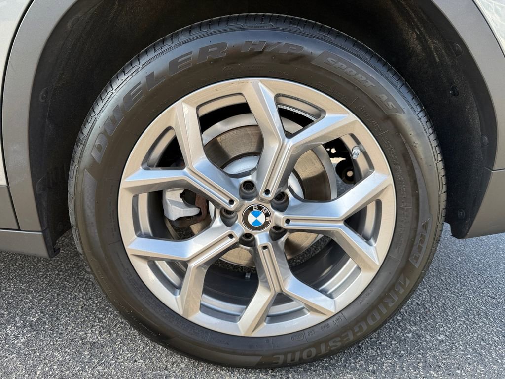 Certified 2024 BMW X3 xDrive30i w/ Premium Package image 16