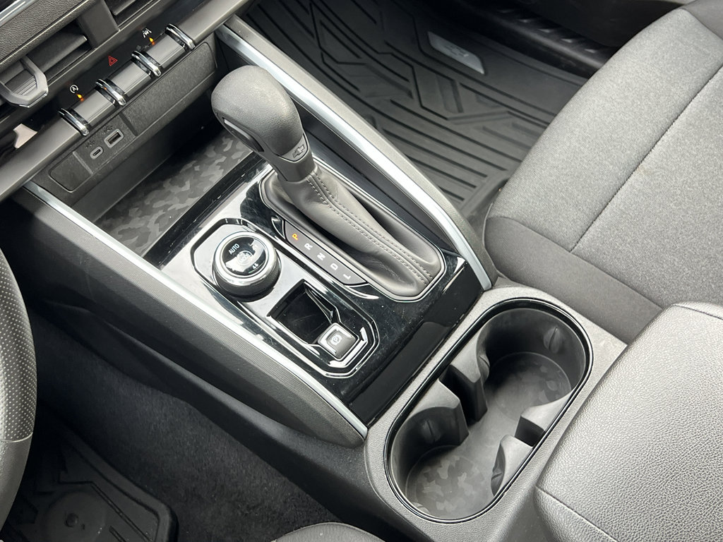 Used 2023 Chevrolet Colorado Trail Boss image 20