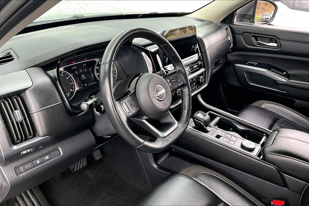Certified 2023 Nissan Pathfinder SL image 14