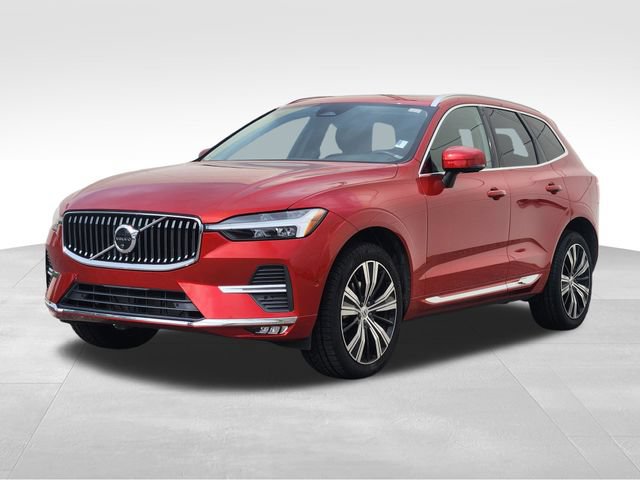 Certified 2023 Volvo XC60 B5 Plus AWD/4WD image 4